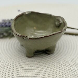 Handmade Studio Pottery Sage Green Glazed Footed Bowl Wavy Rim Wabi Sabi 4.5"